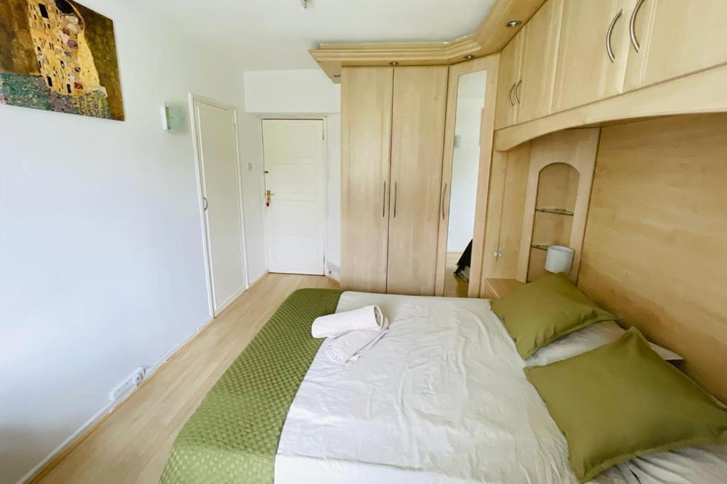 Cosy Flat Close To East Finchley Station London Exterior photo