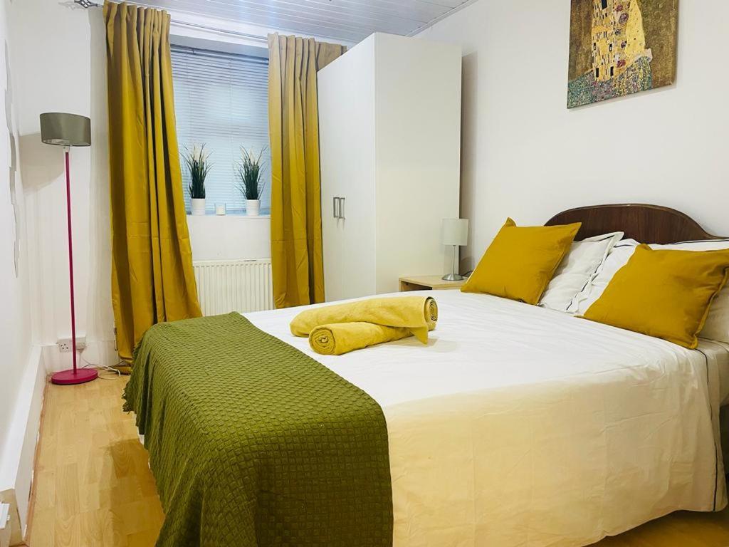 Cosy Flat Close To East Finchley Station London Exterior photo